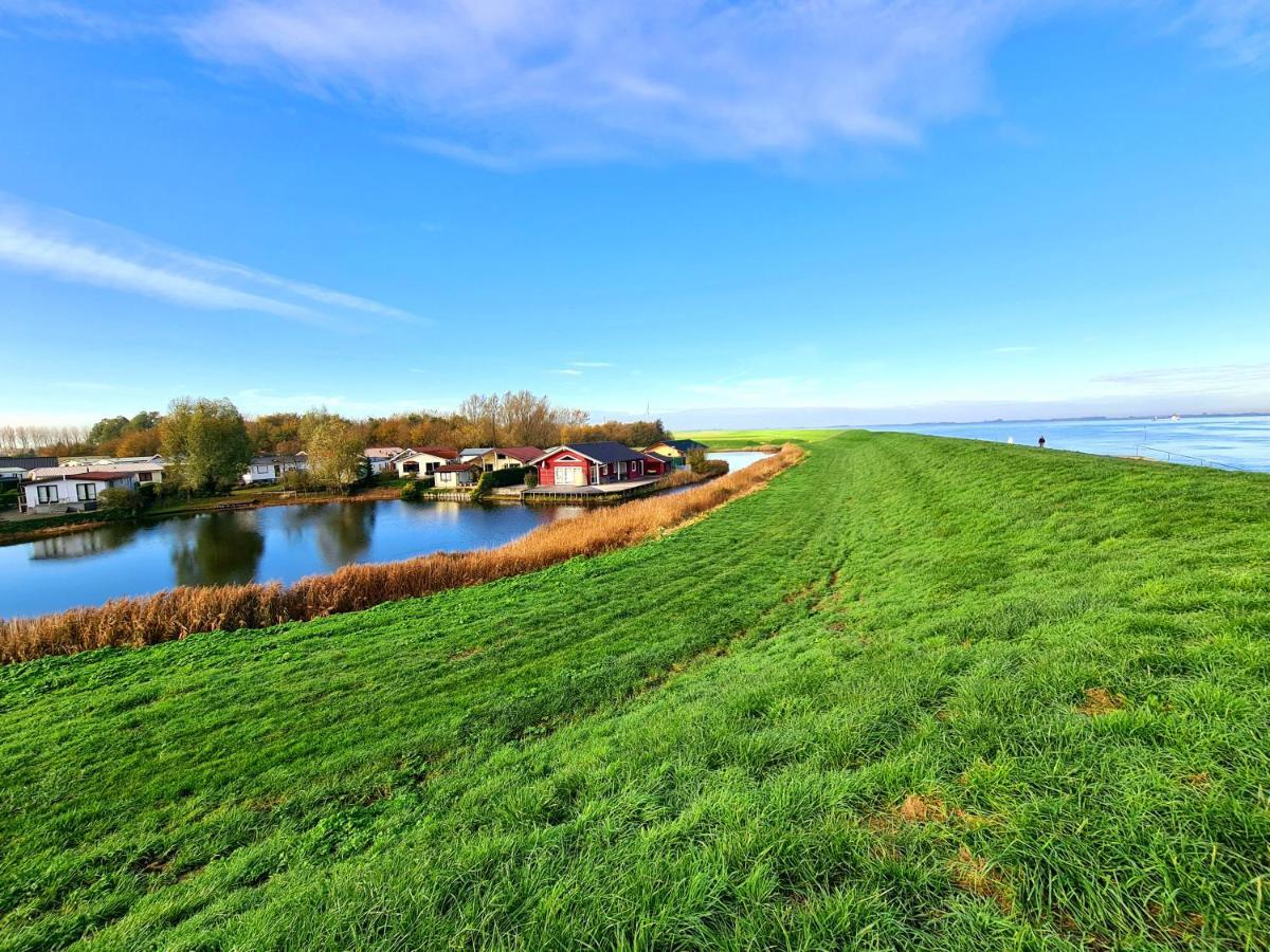 De Corner Van Zeeland Met Jacuzzi 圣安娜兰 外观 照片