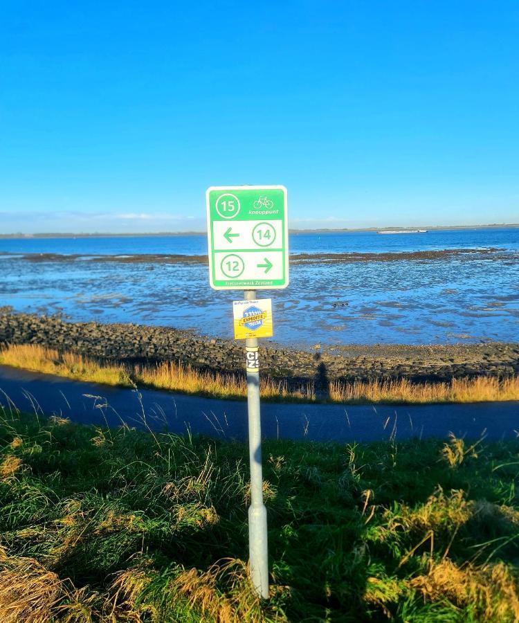 De Corner Van Zeeland Met Jacuzzi 圣安娜兰 外观 照片